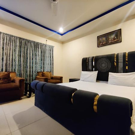 Luxury Guest Rooms 라왈핀디 외부 사진