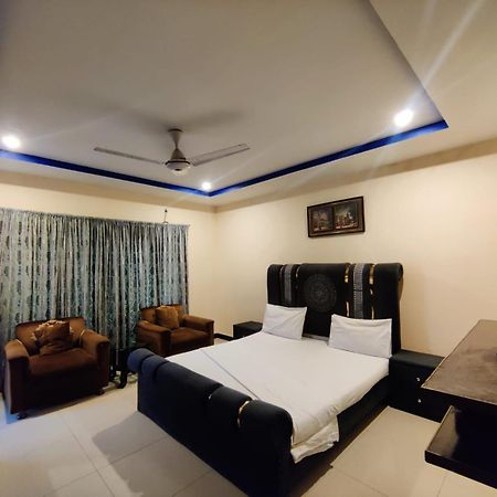 Luxury Guest Rooms 라왈핀디 외부 사진
