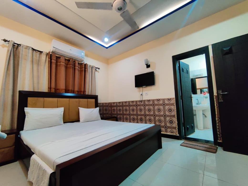 Luxury Guest Rooms 라왈핀디 외부 사진